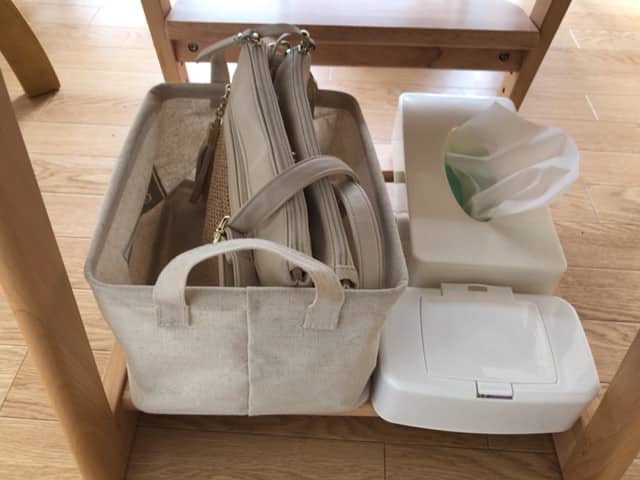 LIFE DESK CHAIRをリビング学習用のイスにすると小物が置けて便利なのでおすすめ