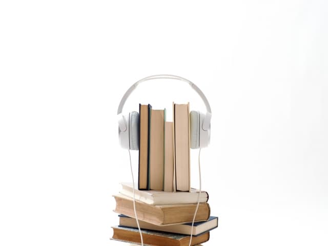 「ぼくたちにもうモノは必要ない」を読むならAmazonオーディブルで聴こう