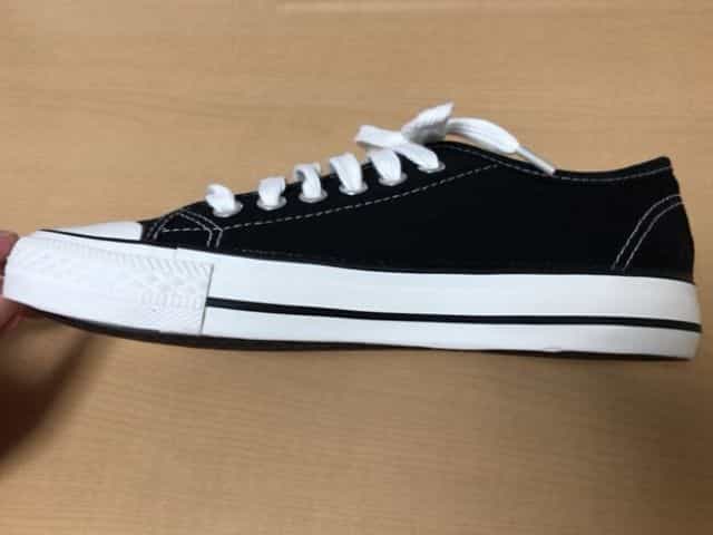 ワークマンプラス(WORKMAN Plus)のWクッションキャンバスシューズのおすすめの理由は横から見てもデザインの良がいいとこ