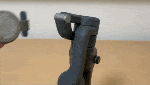 DJI osmo mobile6のクランプのおすすめ保管方法 クランプは接続部にマグネットでくっ付くけどすぐ取れる