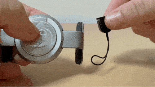 DJI osmo mobile6のクランプのおすすめ保管方法 クランプの落下・盗難防止対策にも便利なストラップの取り付け方法④